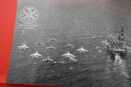 21-12-1979-ARCHIVE MILITAIRE REPORTAGE PHOTOGRAPHIQUE PHOTO PORTE-AVION"FOCH"MER-MANOEUVRE-APPONTAGE>AVION CHASSE MARINE - Bateaux