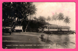 Delcampe - Carte Photo - Ceylon - Mount Lavinia Hotel - Showing The Bathing Pavilion - Animée - PLÂTÉ Ltd - N° 9 - Sri Lanka (Ceylon)