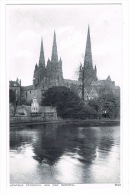 RB 1057 - 8 Early Photochrom Postcards - Lichfield Cathedral - Staffordshire - Autres & Non Classés