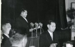 Kim Il Sung Rare Original Photo 1950s North Korea Coree Nord Propaganda Speech Official Dinner Communist Delegation - Corée Du Nord