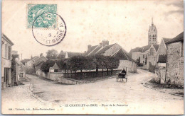 77 LE CHATELET EN BRIE - Place De La Fontaine. - Le Chatelet En Brie