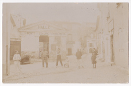 Carte Photo - Gallargues Le Montueux - Place Des Halles (animation, Halle, Café, Boucherie-charcuterie) Date Illisible - Gallargues-le-Montueux