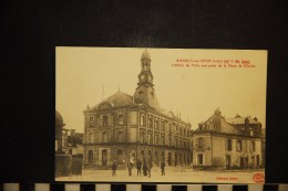 CP, 10,  ROMILLY SUR SEINE L'Hotel De Ville Vue Prise De La Place De L'Union    Edition Canlay RARE Vue Animée - Romilly-sur-Seine