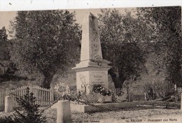 VALLAN MONUMENT AUX MORTS - Moneteau