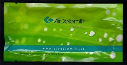 # AIR DOLOMITI Lufthansa Refreshing Towel Serviette Giveaway Advert Cadeaux Luftfahrt Airlines Aviation Aereo Avion - Regalos