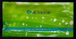 # AIR DOLOMITI Lufthansa Refreshing Towel Serviette Giveaway Advert Cadeaux Luftfahrt Airlines Aviation Aereo Avion - Cadeaux Promotionnels