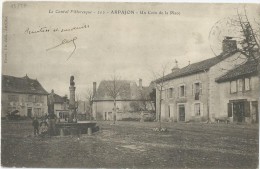 15 - ARPAJON-SUR-CERE - Un Coin De La Place - Hôtel Du Midi Delmas - Arpajon Sur Cere