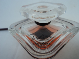 LANCOME"TRESOR"  SUPERBE  FACTICE  1/2 Fl Oz   70 °  PRESQUE VIDE  LIRE ET VOIR !! - Miniatures Femmes (sans Boite)