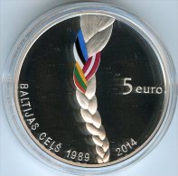 Lettonie Latvia 5 Euro 2014 25 Ans De La Voie Balte Baltic Way BE PROOF Coffret Argent - Lettonia