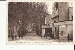 Camaret  84    Le Portail Et Le Boulevard Du Midi Et Place Tres Tres Animée - Camaret Sur Aigues