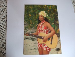 TAHITI JEUNE FILLE GUITARISTE - Tahiti