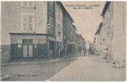 VIVONNE - La Poste , Rue De La Mairie - Carte En L'état - Vivonne
