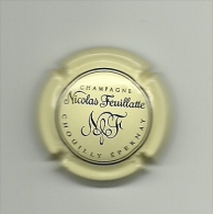 Capsule De Champagne Nicolas Feuillatte, Beige Crème,texte Chouilly Epernay - Feuillate