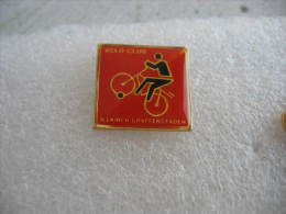 Pin´s Velo, Cyclisme: Vélo-Club De La Ville D'ILLKIRCH - GRAFFENSTADEN - Cyclisme