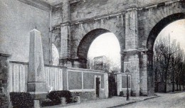 94 ARCUEIL LA RUE RASPAIL L AQUEDUC ET LE MONUMENT AUX MORTS - Arcueil