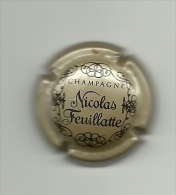 Capsule De Champagne Nicolas Feuillatte, Texte Noir Sur Bronze - Feuillate