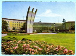 Berlin Tempelhof - Flughafen Mit Luftbrückendenkmal 2 - Tempelhof