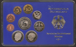 GERMANIA BUNDESREPUBLIK DEURSCHLAND 1975 D MUNCHEN PROOF SET - Mint Sets & Proof Sets
