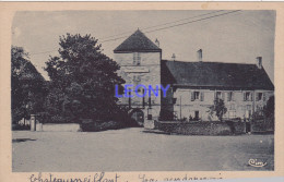 CPSM 9X14 De CHATEAUMEILLANT (18) - La GENDARMERIE - - Châteaumeillant