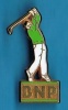 PIN´S //  ** BANQUE ** BNP ** GOLFEUR ** . (Decat Paris) - Golf