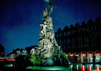 TORINO  DI NOTTE   MONUMENTO AL  FREJUS E PIAZZA  STATUTO    (NUOVA) - Places