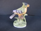 Statuette Ancienne  Oiseaux   -  Biscuit Peint (Porcelaine)  -  Sans Marque  -  Hauteur 11.5 Cm - Autres & Non Classés