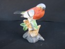 Statuette Ancienne  Oiseaux Pinson Des Harbres - Biscuit Peint (Porcelaine) - Ht 12 Cm- Marqué Chaffinch Sous Le Socle - Andere & Zonder Classificatie
