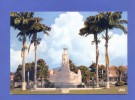 DOM TOM - Guadeloupe - BASSE TERRE - Place Champ D' Arbaud - Monument Aux Morts - Palmier Royal  - Outre Mer - Basse Terre