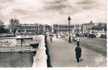 Delcampe - CPSM (75)  Paris   " Le Pont Et La Place De La République " Carte Animée - Brücken