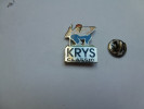 Superbe Pin´s En EGF ,  Golf , Lunettes Krys Classic , Signé Coinderoux - Golf