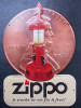 Plaque Publicitaire. ZIPPO. USA - - Plaques En Tôle (après 1960)