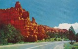 Highway In Red Canyon Bryce Canyon Nationa Park Utah - Bryce Canyon