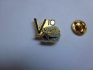 Superbe Pin´s , Auto F1 Honda , Formule 1 , Moteur V10 - Honda