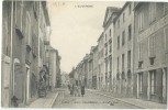 15 - ALLANCHE - Grande Rue - Hôtel De La Poste  (impeccable) - Allanche