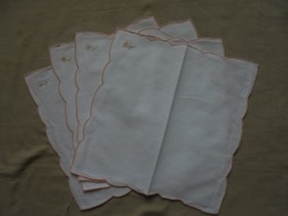 Vintage - Petit Lot De 4 Mouchoirs Blancs DAMART - Handkerchiefs