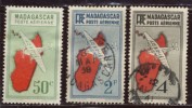 Madagascar - Oblitéré - Charnière Y&T 1935 N° 5 Et 7 Et 25 De 1942 Poste Aérienne - Posta Aerea