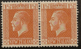 NZ 1915 1 1/2d Pale Chestnut Pair SG 438 HM #OK54 - Unused Stamps