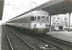 ROMA. STAZIONE TRASTEVERE  CON MATERIALE - VERA FOTOGRAFIA DEL 1982 - Trasporti