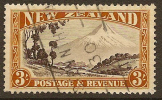 NZ 1935 3/- Mt Egmont W8 SG 590 U #NS214 - Usati