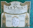 PUBLICITE  PLV  Pour ASSURANCE LA PAIX -PORTE LETTRES  CARTON GAUFFRé - Médaillon à La Femme Laurée - Plaques En Carton