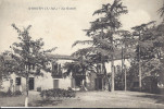 Cp 44 GORGES La Gavrée ( Propriété , Parc , Jardin , Vases Médicis , Arbres ) - Gorges