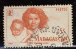 Madagascar - Oblitéré - Y&T 1946 N° 313 Types Betsimisarake 5f Rouge-brun - Usados