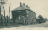 60 MAIGNELAY MONTIGNY / La Gendarmerie Vue De La Gare / - Maignelay Montigny