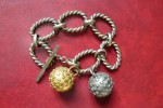 Bracelet Fantaisie - Vintage - Métal Argenté Et Doré - Armbanden