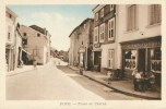 FOUG (54.Meurthe Et Moselle )  Place Du Centre  . Café - Restaurant - Foug