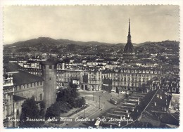 CARTOLINA: TORINO - PANORAMA DELLA PIAZZA CASTELLO E MOLE ANTONELLIANA (MOVIMENTATA) - VIAGGIATA - F/G - B/N - LEGGI - Mole Antonelliana