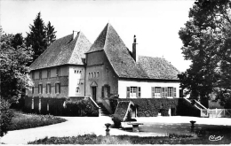 Environs De ST-Germain-l'Espinasse. - Le Château De L'Espinasse. - Saint Germain Laval