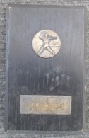 TENNIS Plaque  1948 - Kleding, Souvenirs & Andere