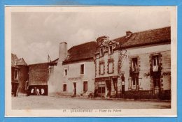 56 - QUESTEMBERT --  Place Du Pilori - Questembert