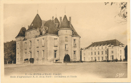 LA MOTHE-ACHARD (85, Vendée) : Ecole D'Agriculture, Le Château Et  L'Ecole, Edit. Gaby (non Circulée) - La Mothe Achard